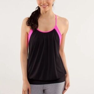 LULULEMON workout tank with built in sports bra Size 4
